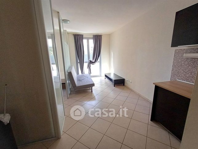 Appartamento in residenziale in Via Giuseppe Campani 2