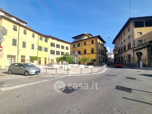 Garage/posto auto in residenziale in Via del Bottaccio 2