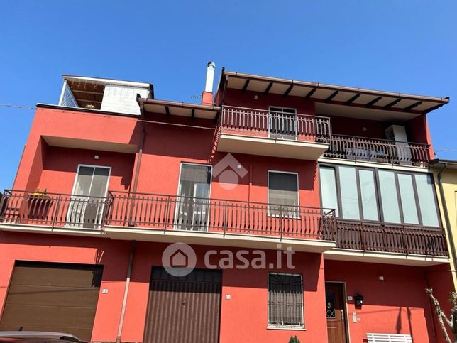 Appartamento in residenziale in Via Caprara Bassa