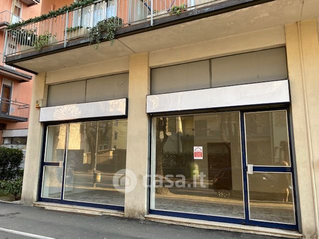 Negozio/locale commerciale in commerciale in Corso Giuseppe Mazzini 67