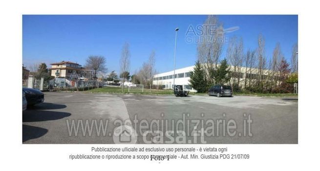 Box/posto auto in residenziale in Via Giuseppe Ungaretti
