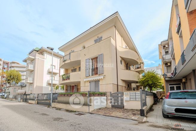 Appartamento in residenziale in Viale Enna