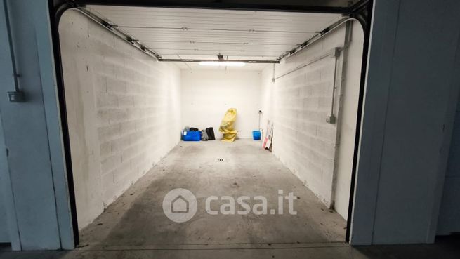 Box/posto auto in residenziale in Via Giorgione