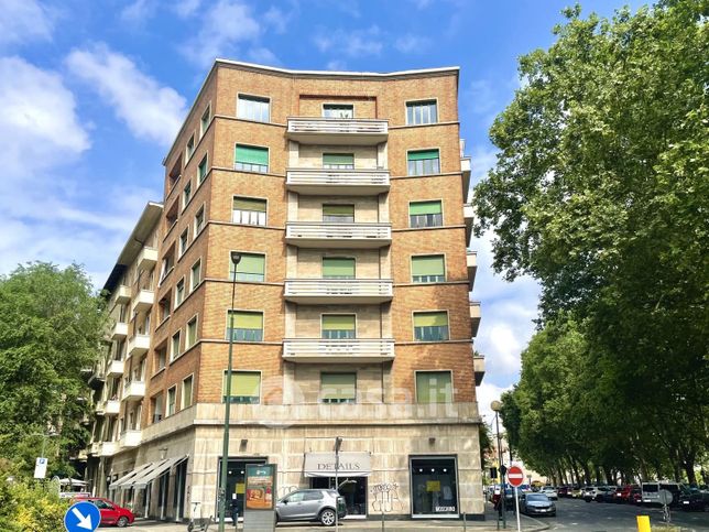 Capannone in commerciale in Corso Dante, 131