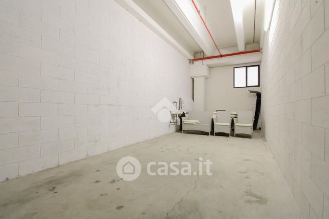 Box/posto auto in residenziale in Via Lemen 1