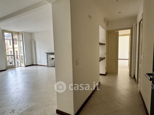 Appartamento in residenziale in Via Cesare Correnti