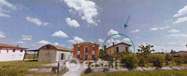 Villa in residenziale in Via Confine Superiore