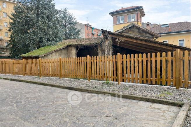 Appartamento in residenziale in Viale Emilio Bassi