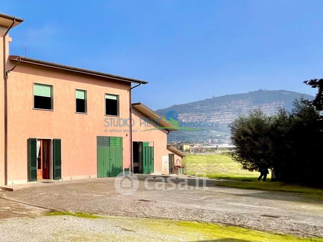 Casa indipendente in residenziale in Via Empolese