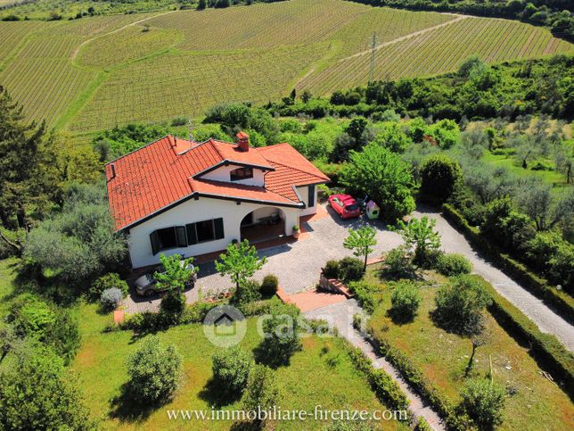 Villa in residenziale in Via di Rosano 11