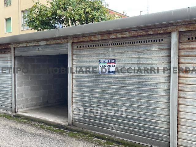 Garage/posto auto in residenziale in 