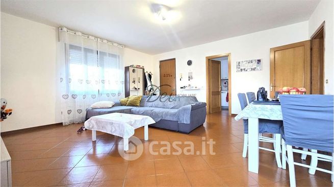 Appartamento in residenziale in Via di Tiglio 345