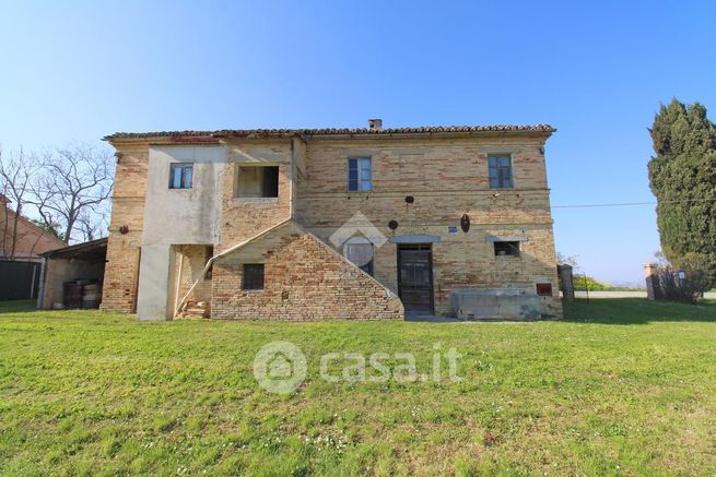 Rustico/casale in residenziale in Contrada Santa Croce 65