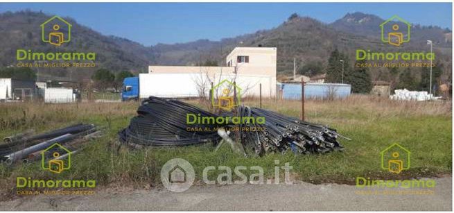 Terreno agricolo in commerciale in Via Pontenono