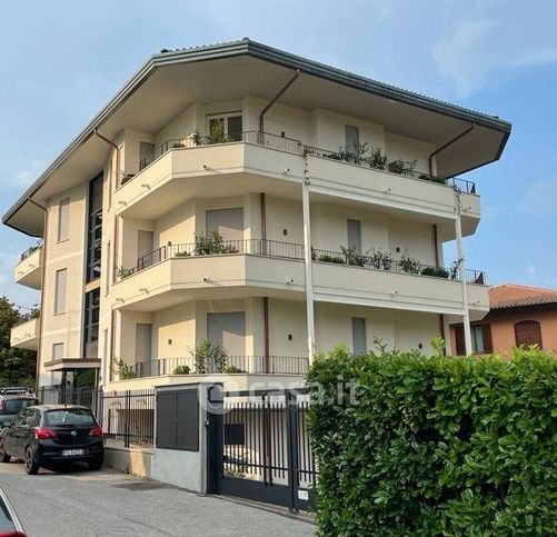 Attico/mansarda in residenziale in Via Fior d'Alpe 1