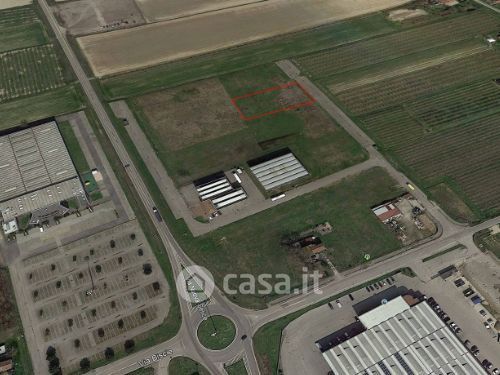 Terreno agricolo in commerciale in Via Nuova Selice