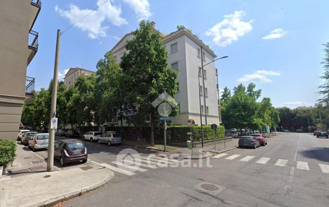 Garage/posto auto in residenziale in Via della Valle 2