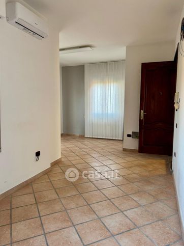 Ufficio in commerciale in Via Stradone di Camigliano 151