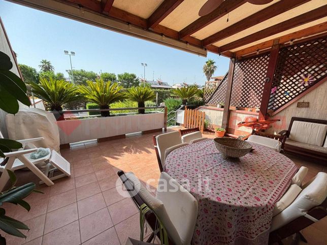 Villa in residenziale in Lungomare Ugo Lorusso 125