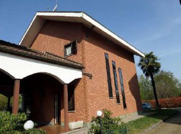 Villa in residenziale in Corso Giuseppe Garibaldi 102