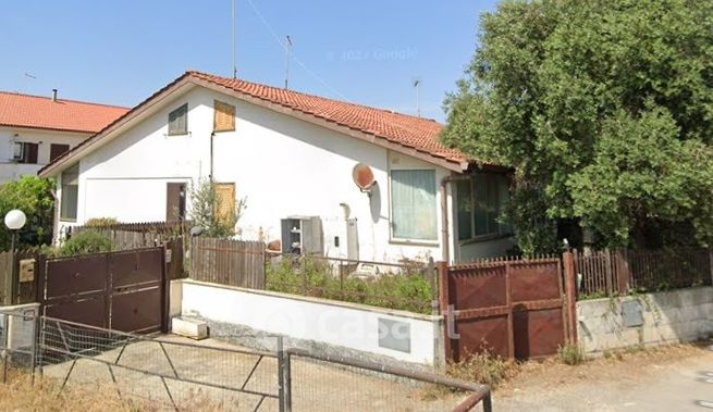 Casa bi/trifamiliare in residenziale in Via della Cinciarella 27