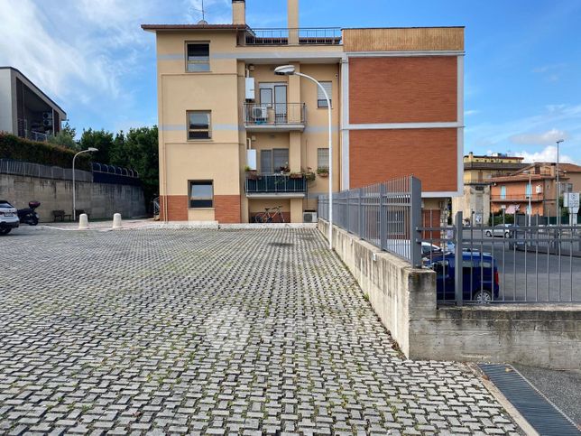 Appartamento in residenziale in Via Nettunense 123