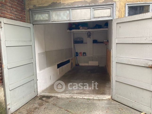 Garage/posto auto in residenziale in Via Cesare Reduzzi 11