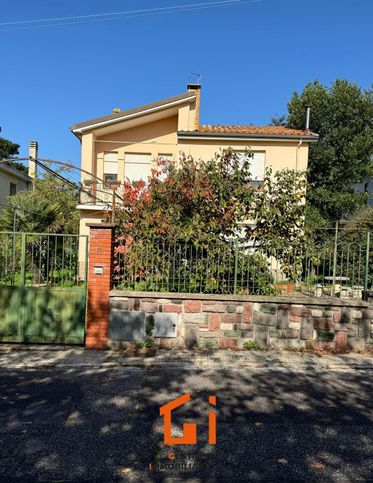 Villa in residenziale in Via Sanremo 15