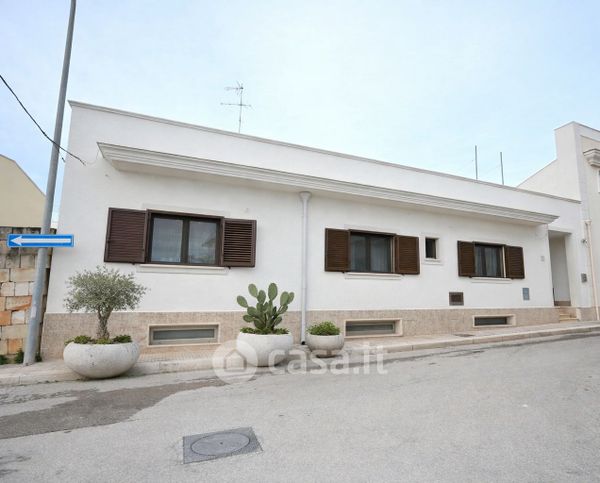Casa indipendente in residenziale in Via Salvatore Quasimodo