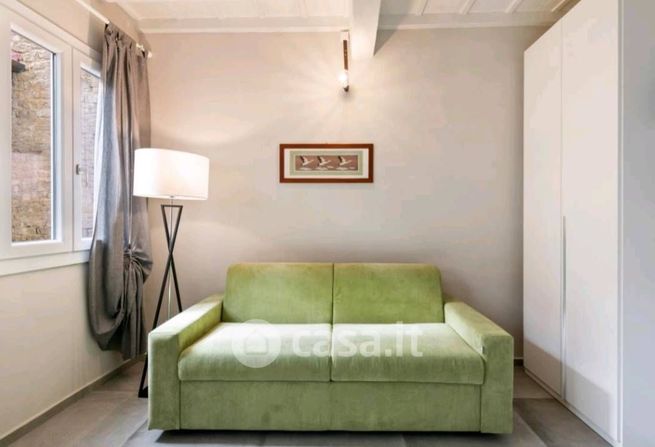 Appartamento in residenziale in Via Calimaruzza 1