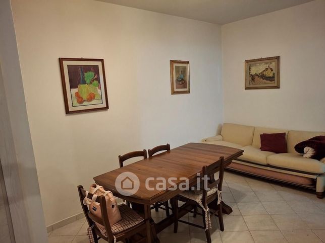 Villetta a schiera in residenziale in Via Emilia 110