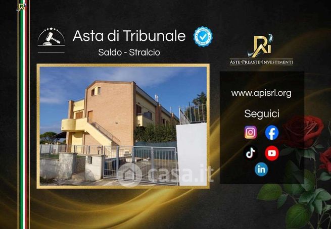 Appartamento in residenziale in Via Colle Sant'Anna 1