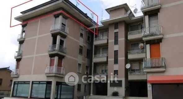 Appartamento in residenziale in Via Borgolecco 28