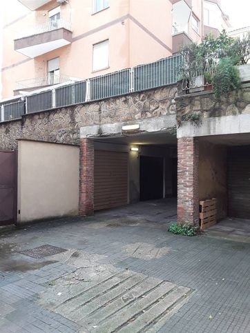 Garage/posto auto in residenziale in Via dei Gozzadini 56