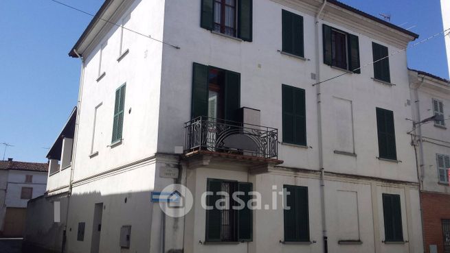 Casa indipendente in residenziale in Via Urbano Rattazzi