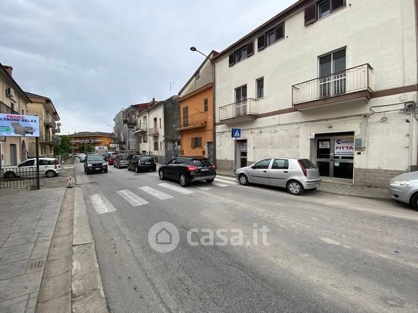 Negozio/locale commerciale in commerciale in Via San Severino Tommaso