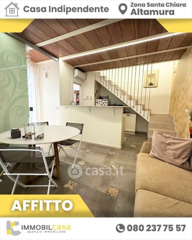 Casa indipendente in residenziale in 