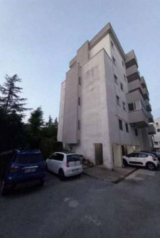 Appartamento in residenziale in Viale dei Giardini 9