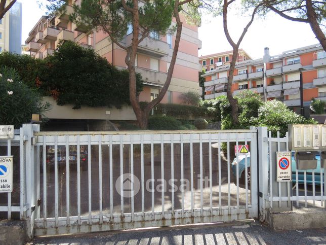 Box/posto auto in residenziale in Via San Martino 61