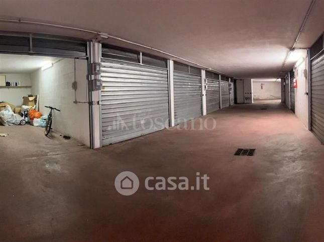Box/posto auto in residenziale in Via Cardinale Garampi