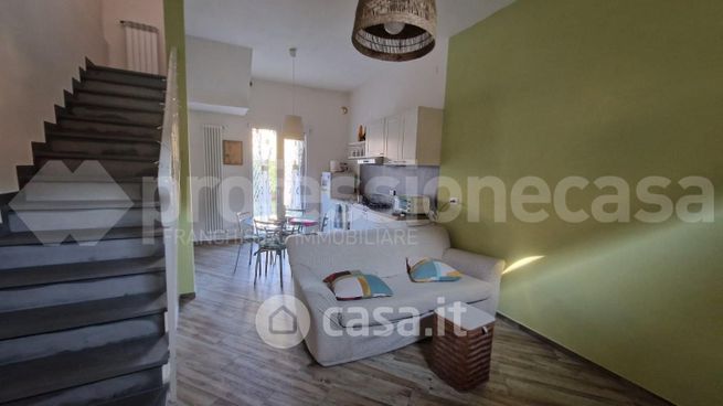 Casa indipendente in residenziale in Via Giuseppe Montanelli 196