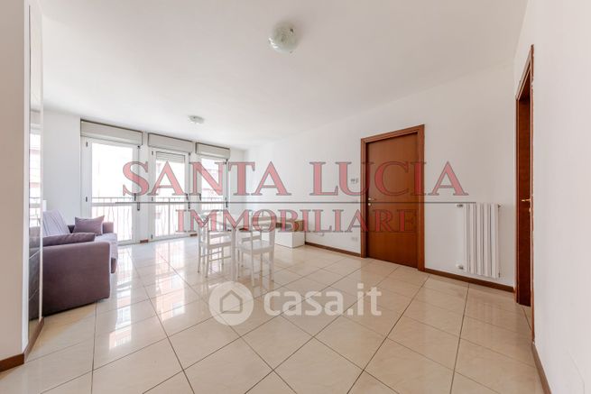 Appartamento in residenziale in Via A. Cristei 32