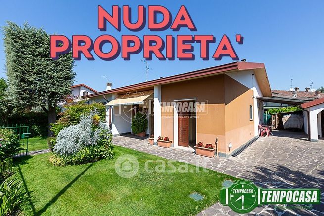 Casa bi/trifamiliare in residenziale in Via Barbieri