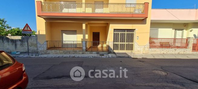 Appartamento in residenziale in Via Cairoli