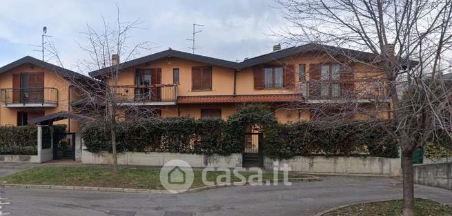 Villetta a schiera in residenziale in Via Giuseppe Ungaretti 9