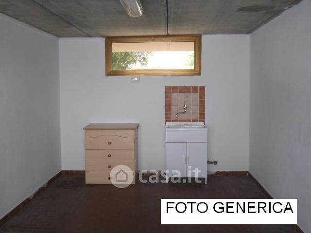 Garage/posto auto in residenziale in 