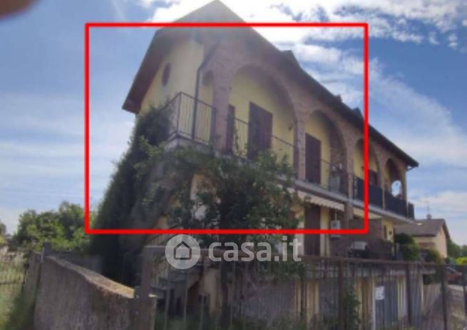 Appartamento in residenziale in Via G. Campana 156