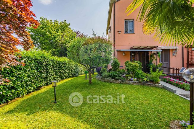 Villetta a schiera in residenziale in Via Risorgimento 53