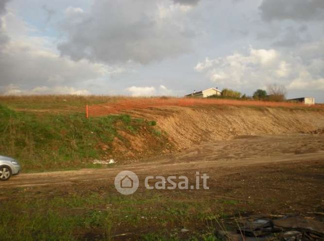 Terreno agricolo in commerciale in Via Vigne Nuove