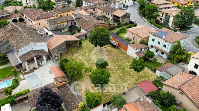 Terreno edificabile in residenziale in Via Angelo Mazzoldi 164